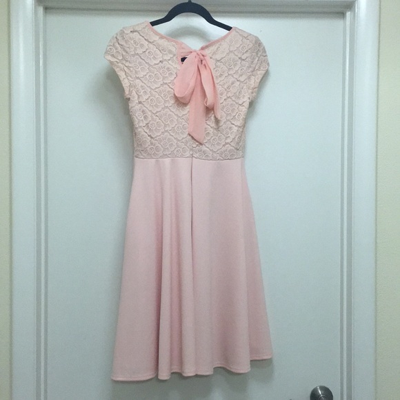 Pink dress - Picture 3 of 3